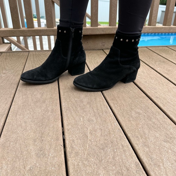 Black Styling Boots - Picture 3 of 11